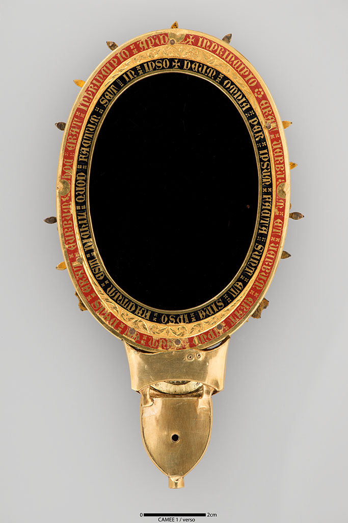 reverse of the cameo with inscriptions of opening of the Gospel of John