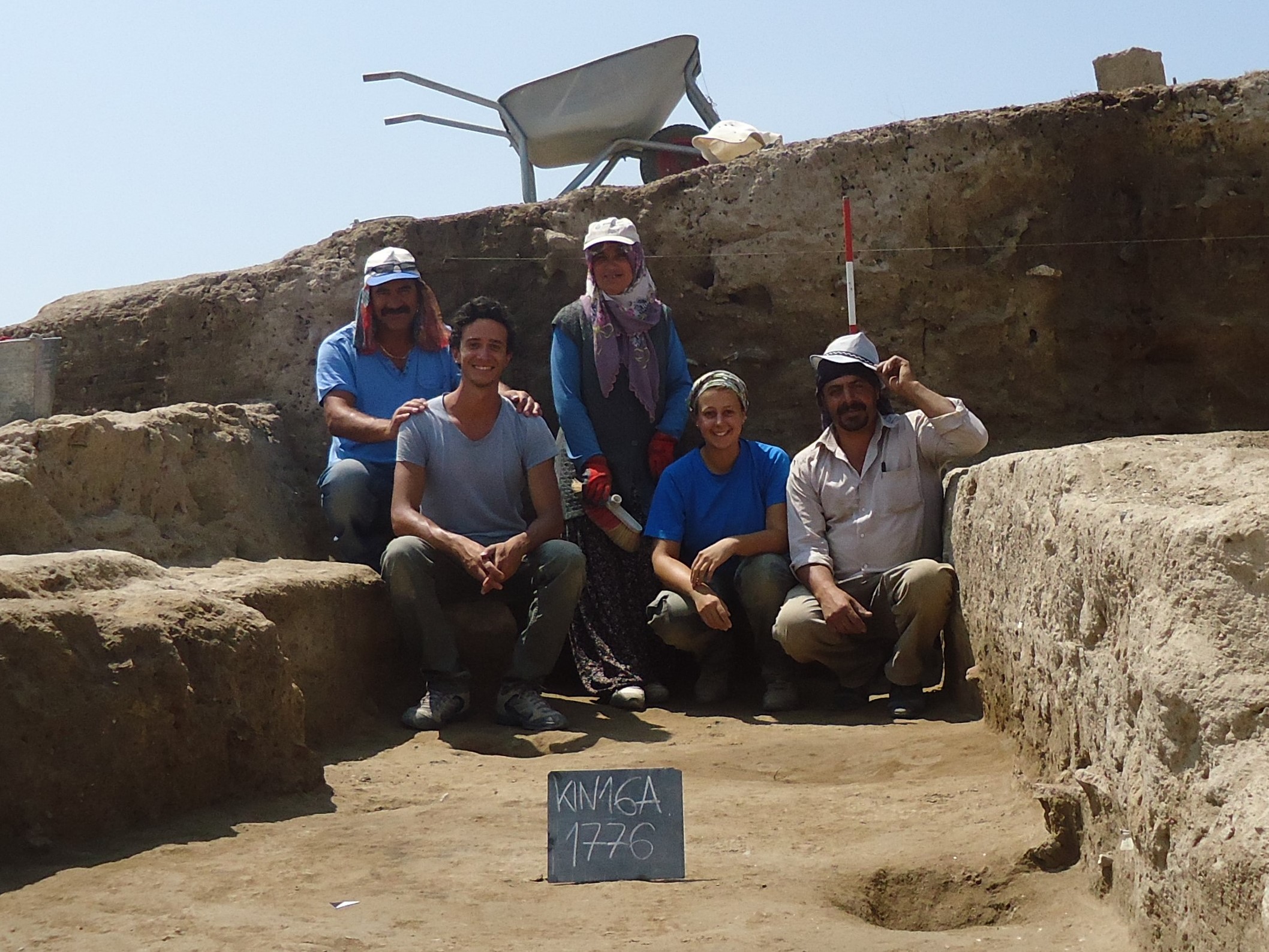 A Religious Building at Kınık Höyük: New Finds from the 2016 Campaign