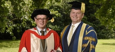 ISAW Founding Director, Roger Bagnall, has Received an Honorary Degree from the University of Reading.